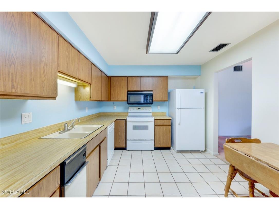 1340 Sandtrap Drive Fort Myers FL 33919 224088154 image8