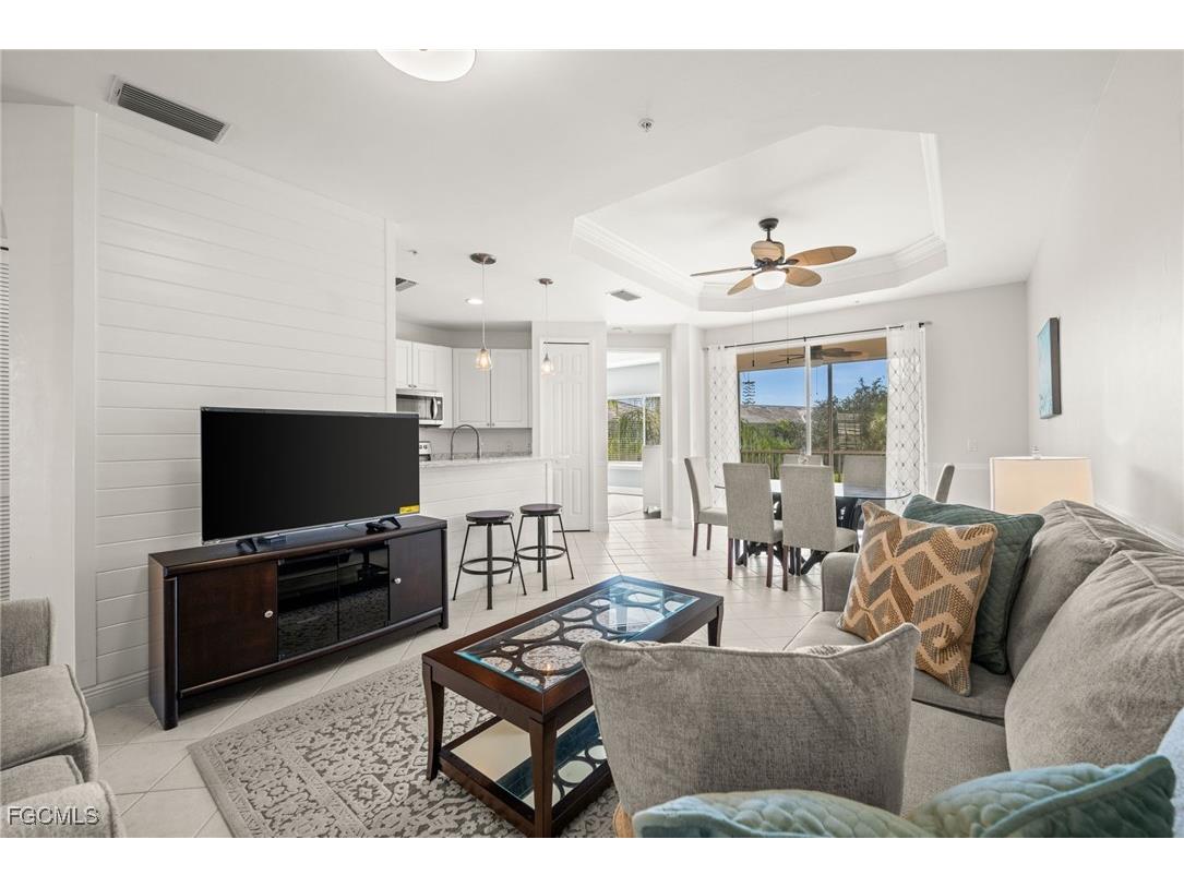 1340 Sweetwater Cove #202 Naples FL 34110 2025019071 image2