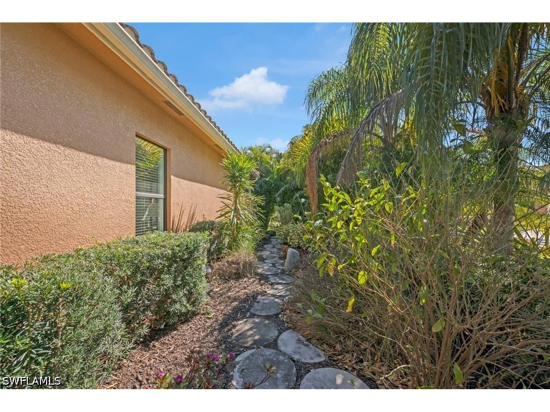 13404 Monticello Boulevard Naples FL 34109 226015015 image3