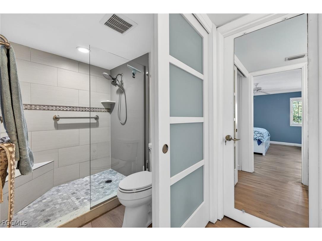 1341 Middle Gulf Drive #1-B Sanibel FL 33957 2026006037 image24
