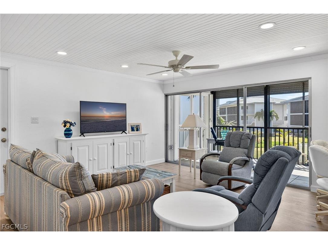 1341 Middle Gulf Drive #1-B Sanibel FL 33957 2026006037 image7