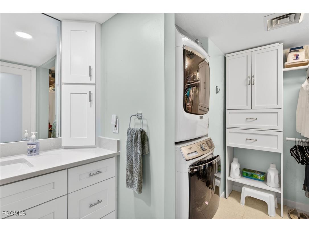 1341 Middle Gulf Drive #2-A Sanibel FL 33957 2025022185 image23