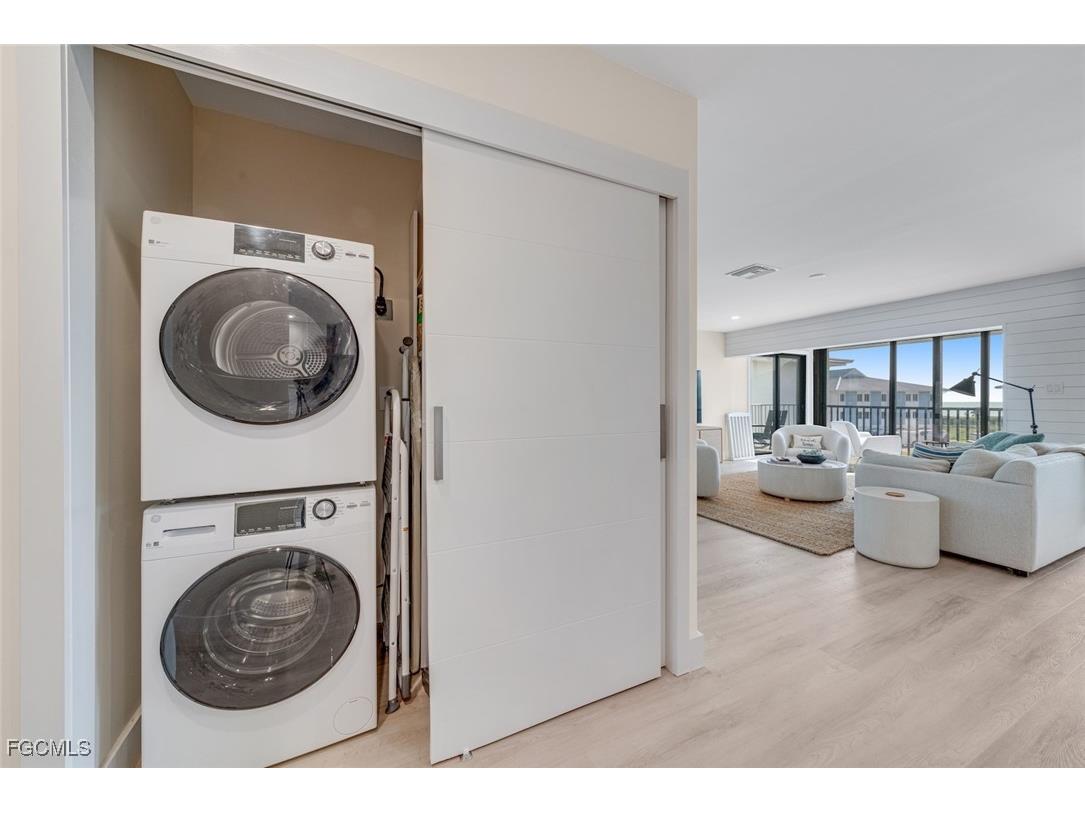 1341 Middle Gulf Drive #3D Sanibel FL 33957 2025023153 image32