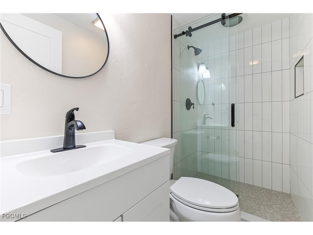 1342 Alhambra Drive Fort Myers FL 33901 2025010414 image11