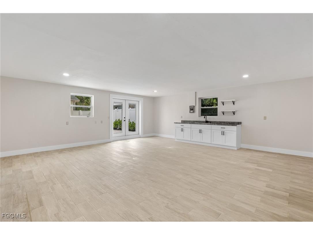 1342 Alhambra Drive Fort Myers FL 33901 2025010414 image16