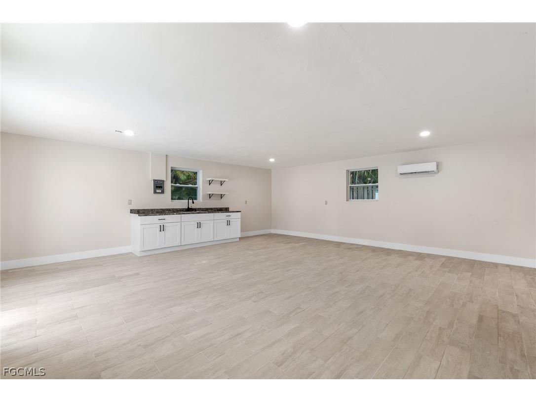 1342 Alhambra Drive Fort Myers FL 33901 2026013688 image17