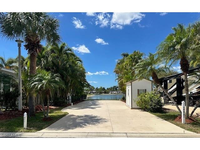 1343 Amethyst Lake Lane Naples FL 34114 226012330 image2