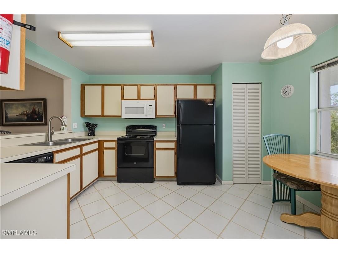 1343 Churchill Circle #H202 Naples FL 34116 225071393 image1