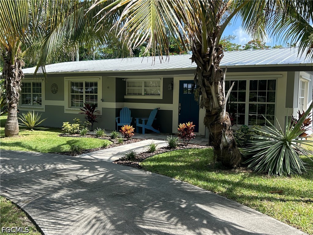 1343 Woodmere Lane Fort Myers FL 33919 2026029024 image3