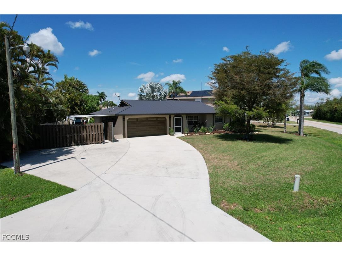 13438 Caribbean Boulevard Fort Myers FL 33905 2026012860 image1