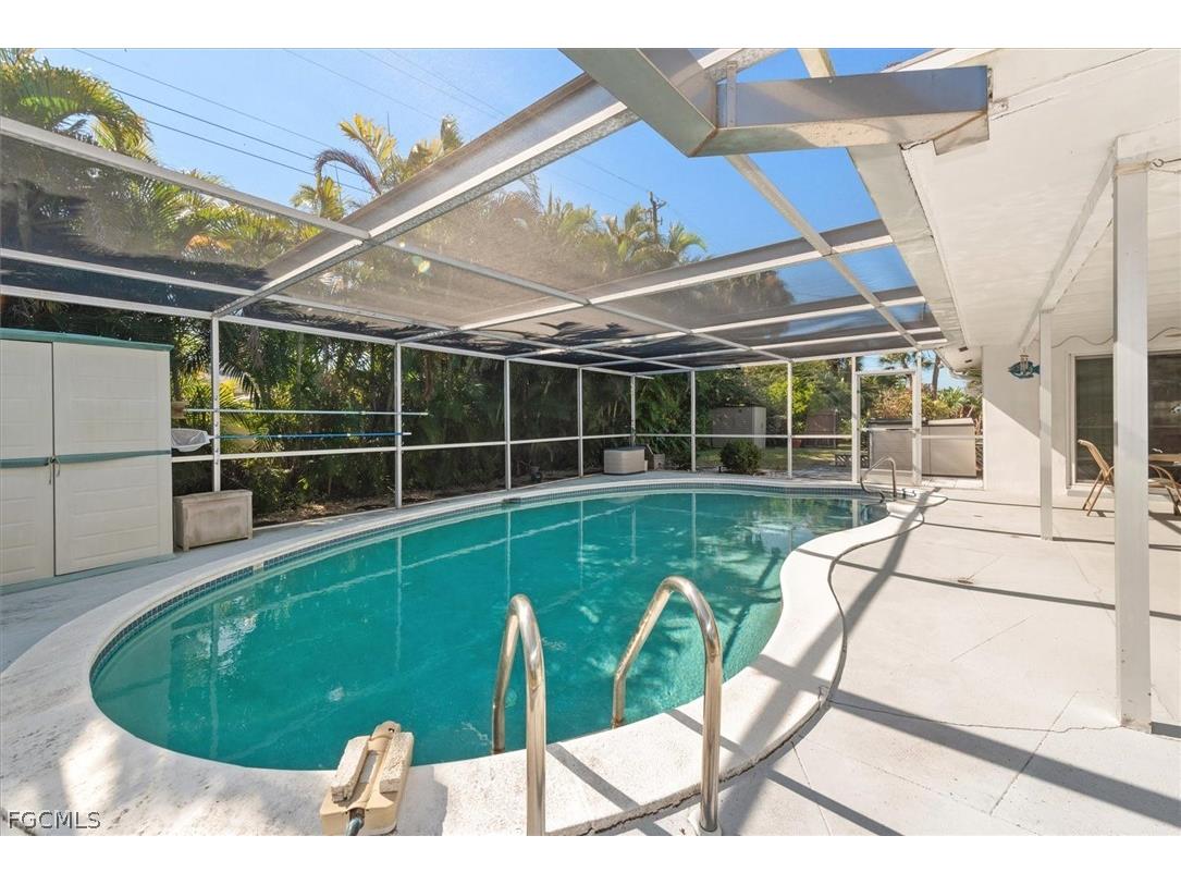 1344 Mayfair Terrace Fort Myers FL 33919 2026008339 image20