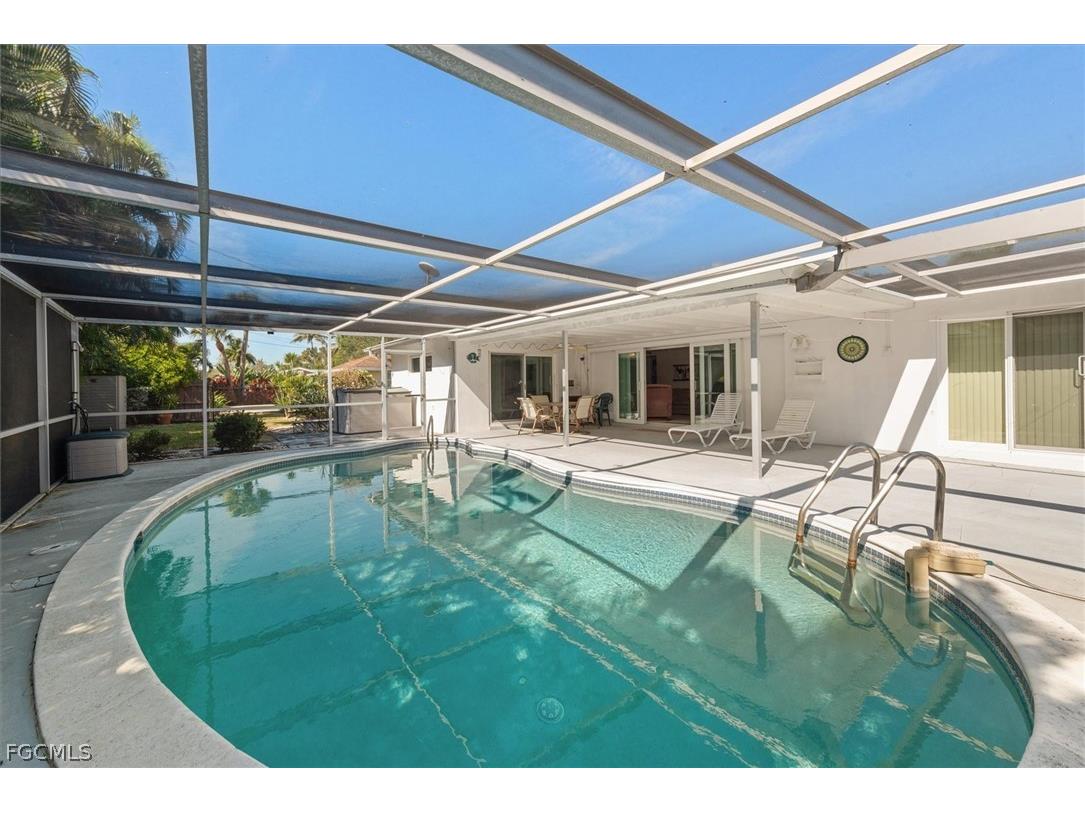 1344 Mayfair Terrace Fort Myers FL 33919 2026008339 image25