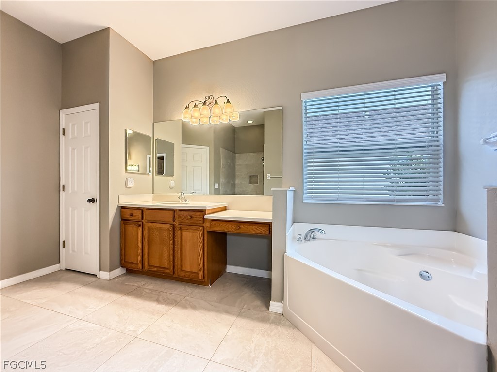 13446 Bristol Park Way Fort Myers FL 33913 2025024711 image8