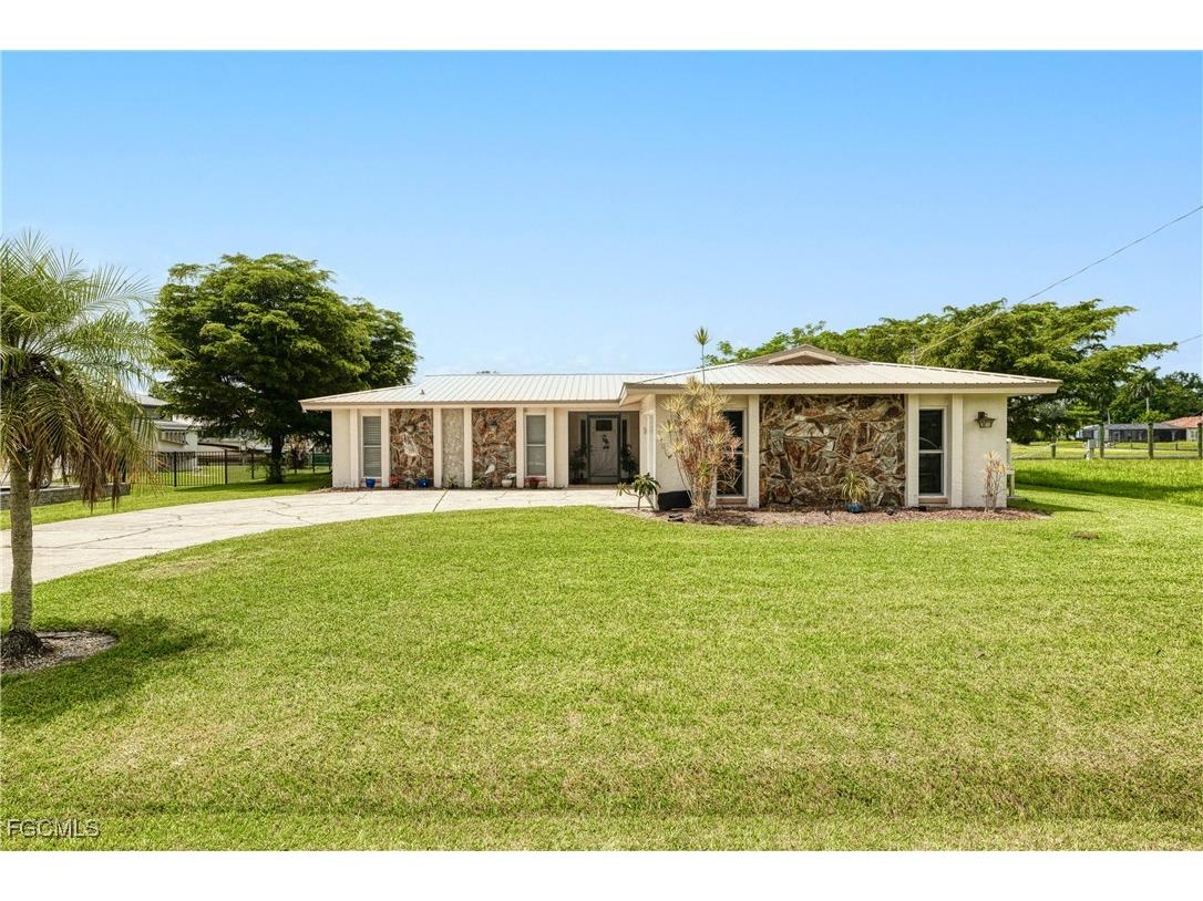 13449 Marquette Boulevard Fort Myers FL 33905 2025000613 image1