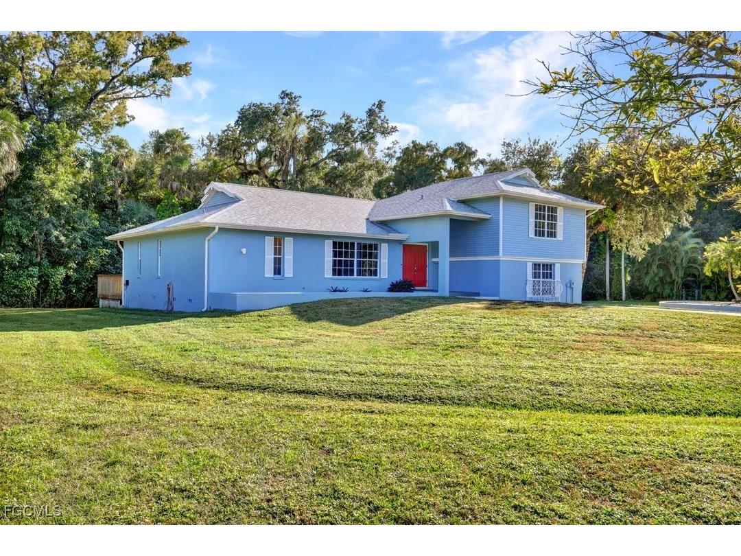 14630 Smokey Hollow Lane North Fort Myers FL 33903 2025021181 image10