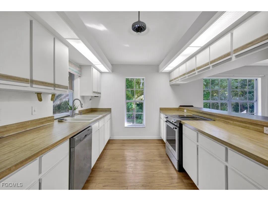14630 Smokey Hollow Lane North Fort Myers FL 33903 2025021181 image16