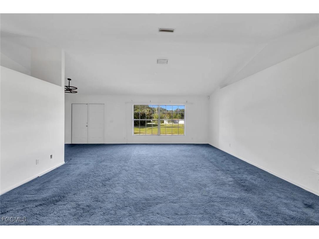 14630 Smokey Hollow Lane North Fort Myers FL 33903 2025021181 image20