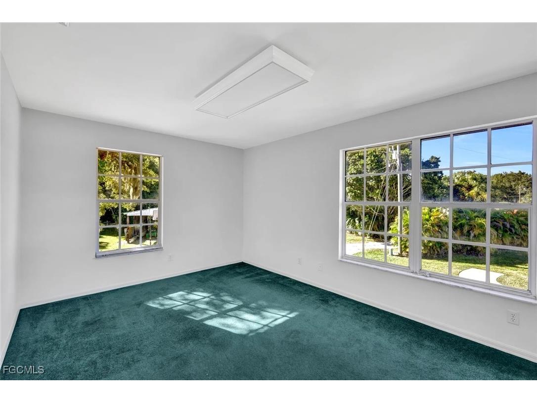 14630 Smokey Hollow Lane North Fort Myers FL 33903 2025021181 image27