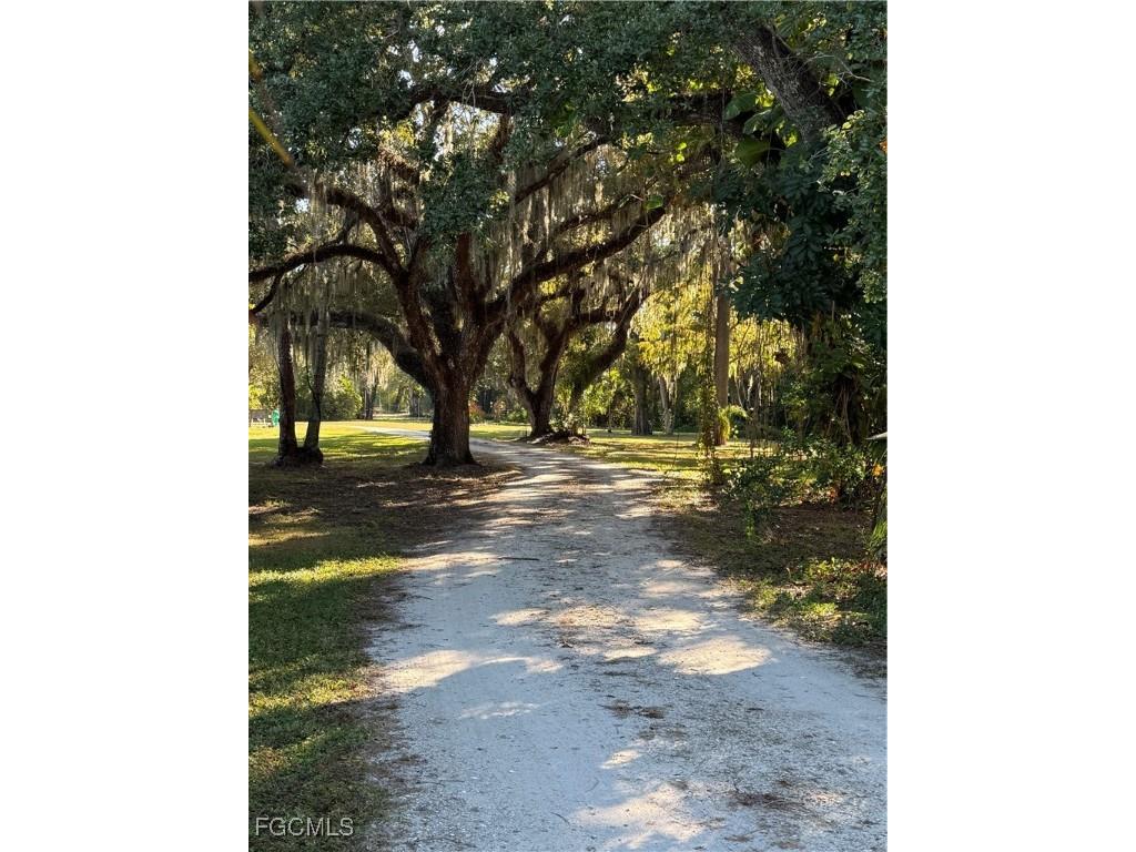 14630 Smokey Hollow Lane North Fort Myers FL 33903 2025021181 image3