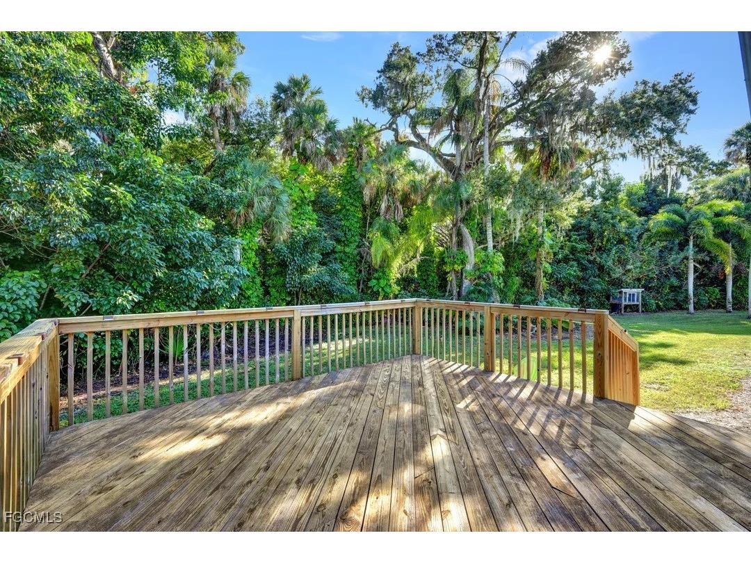 14630 Smokey Hollow Lane North Fort Myers FL 33903 2025021181 image30