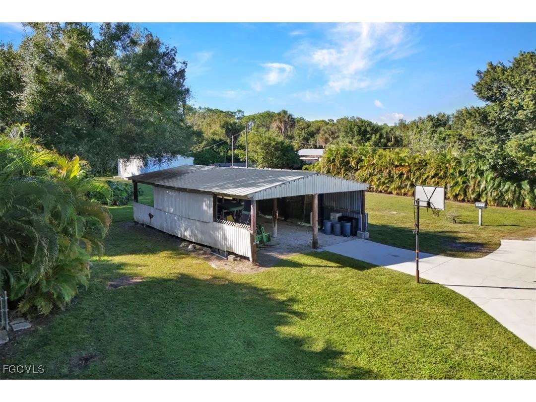 14630 Smokey Hollow Lane North Fort Myers FL 33903 2025021181 image32