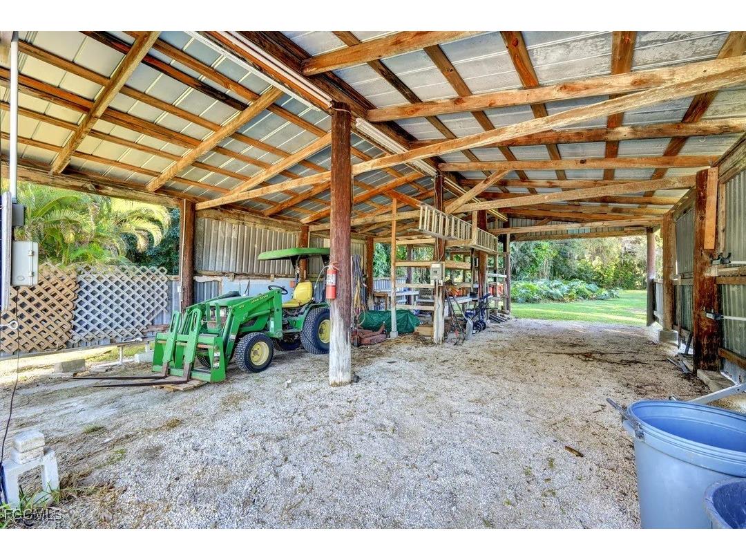14630 Smokey Hollow Lane North Fort Myers FL 33903 2025021181 image33