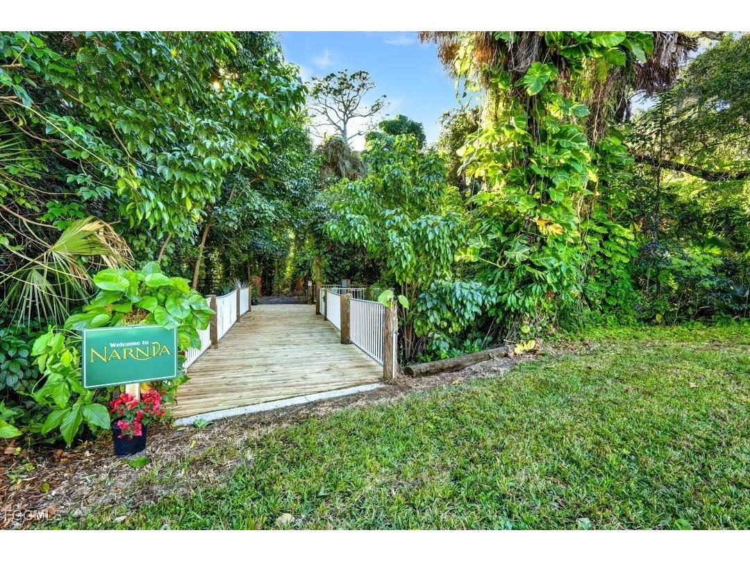 14630 Smokey Hollow Lane North Fort Myers FL 33903 2025021181 image39
