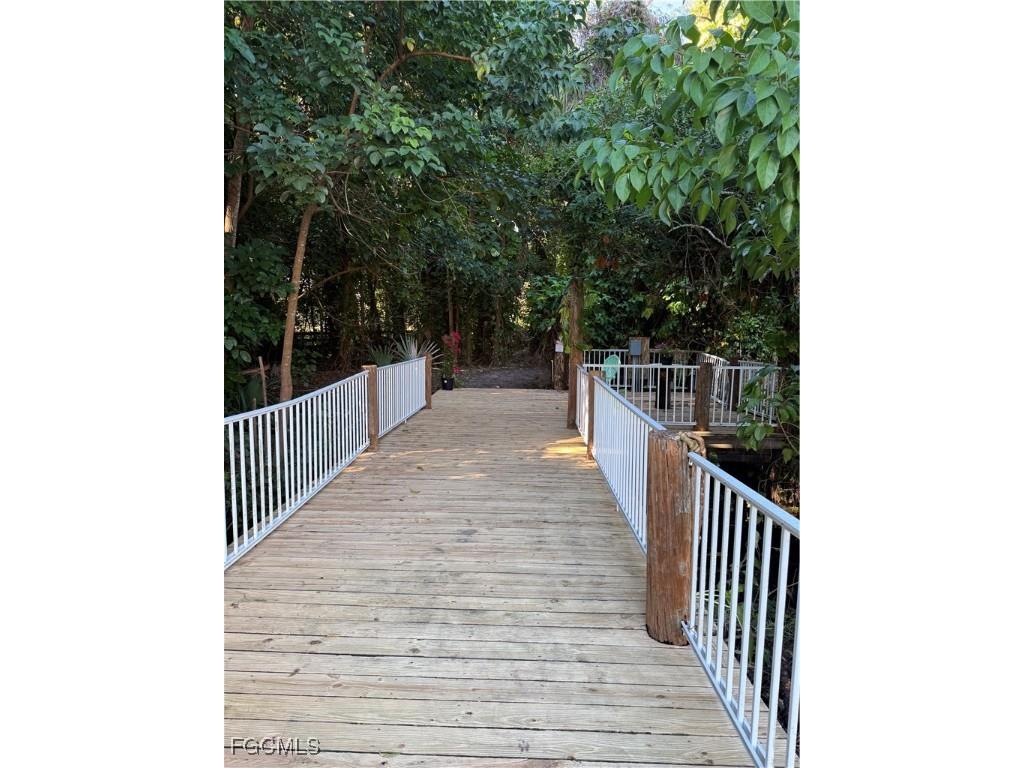14630 Smokey Hollow Lane North Fort Myers FL 33903 2025021181 image40