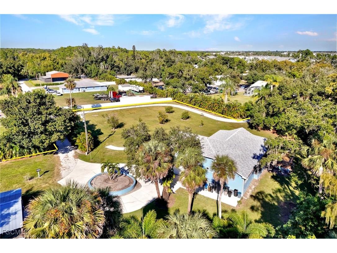 14630 Smokey Hollow Lane North Fort Myers FL 33903 2025021181 image7