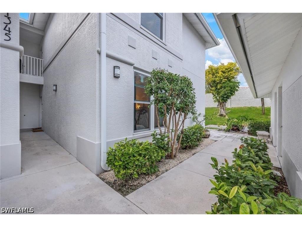 1345 Charleston Square Drive #102 Naples FL 34110 226018067 image49