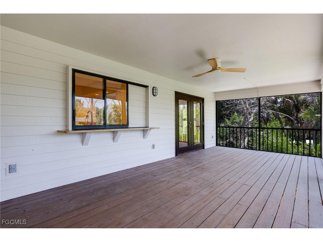 1345 Junonia Street Sanibel FL 33957 2025010162 image10