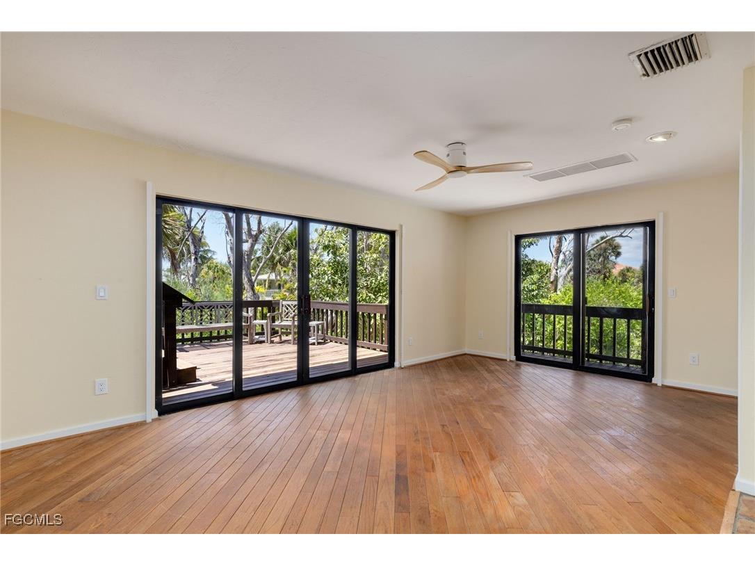 1345 Junonia Street Sanibel FL 33957 2025010162 image12