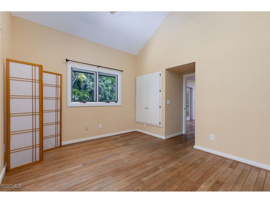 1345 Junonia Street Sanibel FL 33957 2025010162 image15