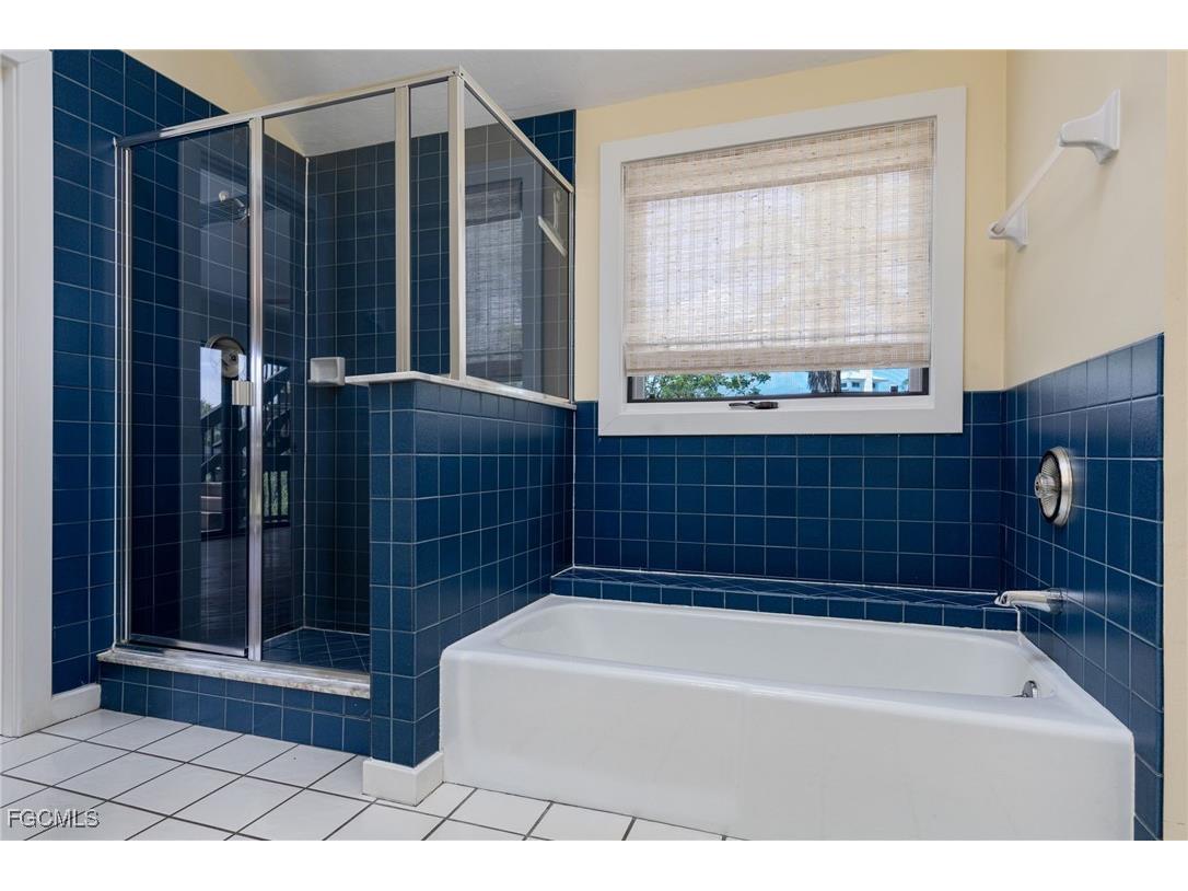 1345 Junonia Street Sanibel FL 33957 2025010162 image17