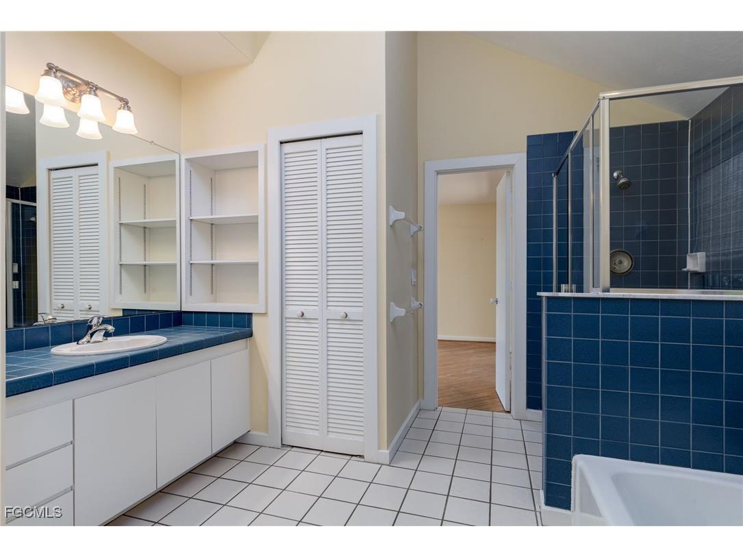 1345 Junonia Street Sanibel FL 33957 2025010162 image18