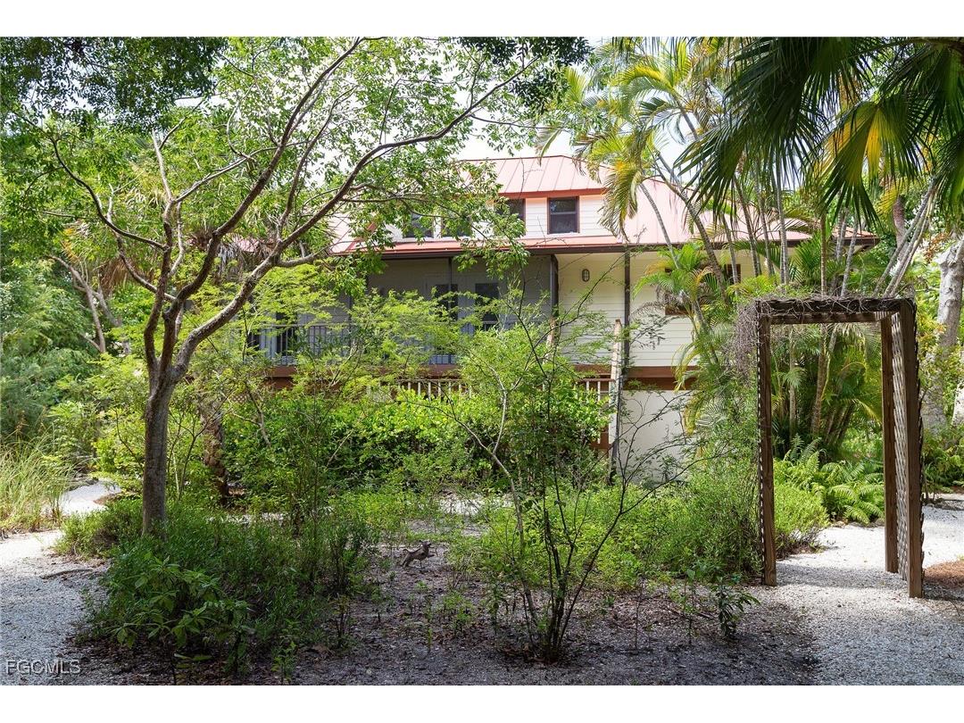 1345 Junonia Street Sanibel FL 33957 2025010162 image2