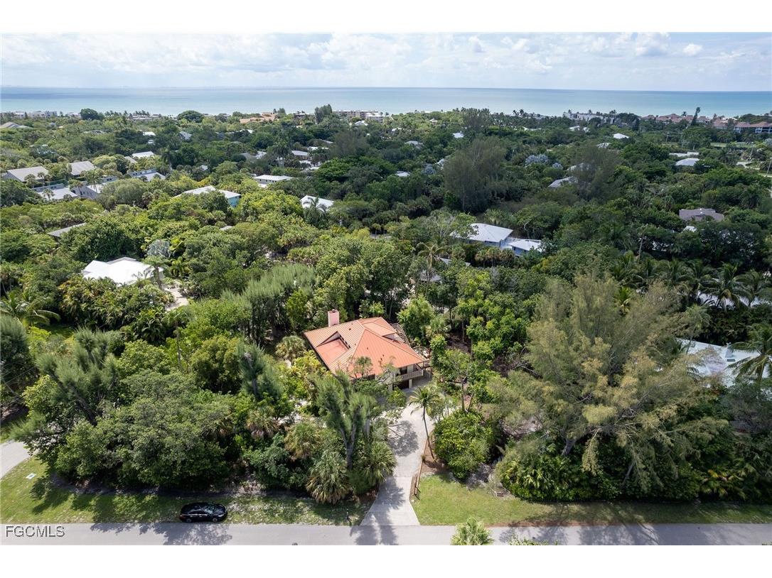 1345 Junonia Street Sanibel FL 33957 2025010162 image26