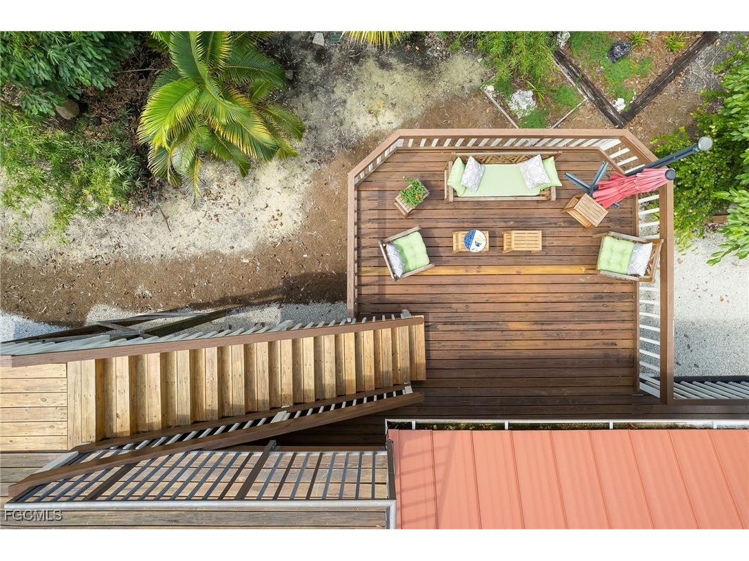 1345 Junonia Street Sanibel FL 33957 2025010162 image27