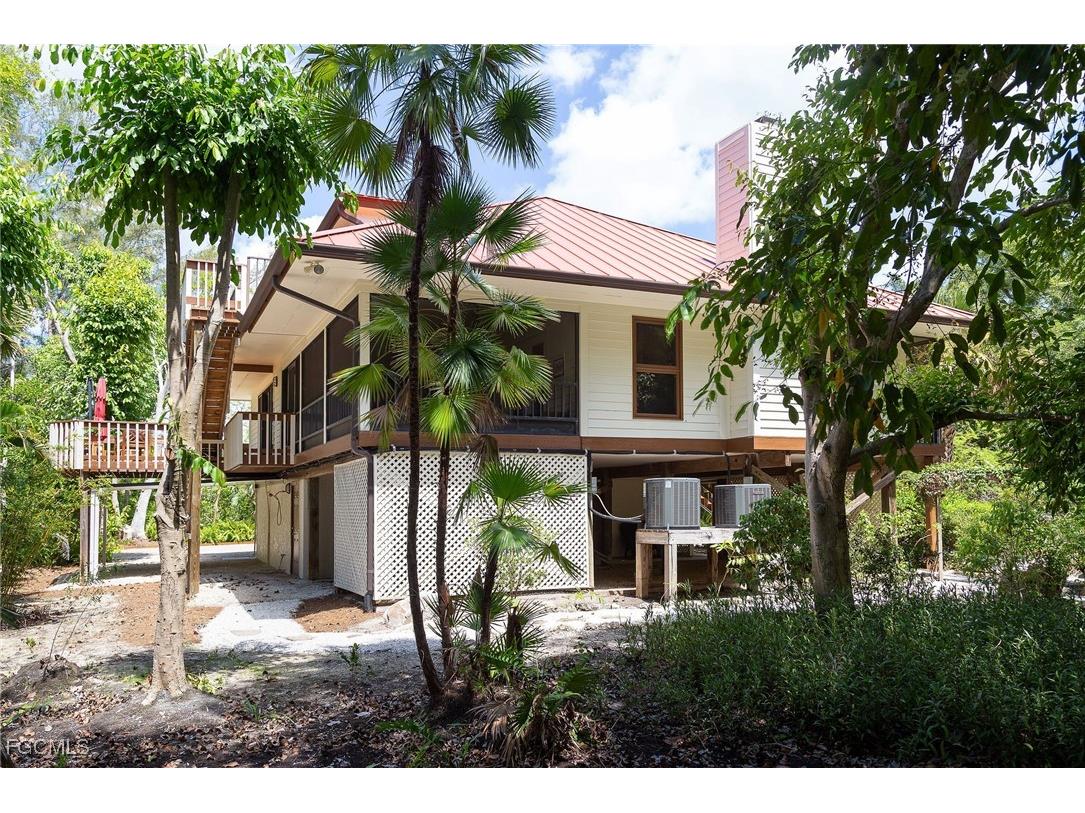 1345 Junonia Street Sanibel FL 33957 2025010162 image3