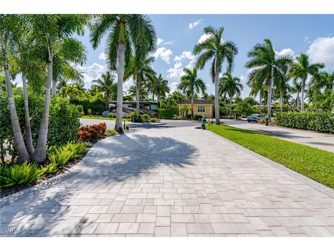 13453 Ladyfish Lane Naples FL 34114 224064291 image11