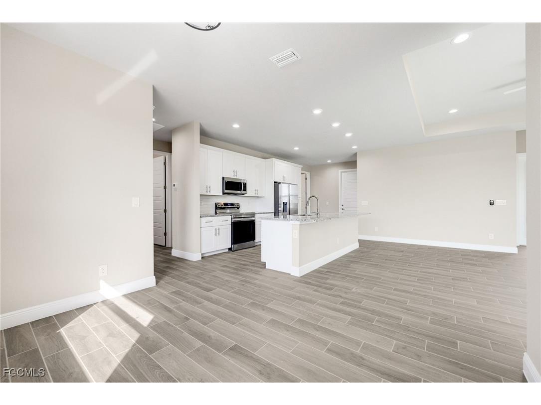 1346 Radio Loop Labelle FL 33935 2025023491 image15