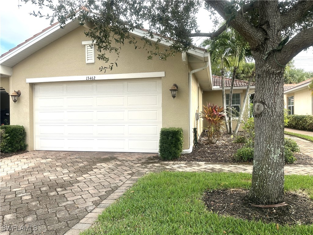 13462 Kent Street Naples FL 34109 225077755 image1