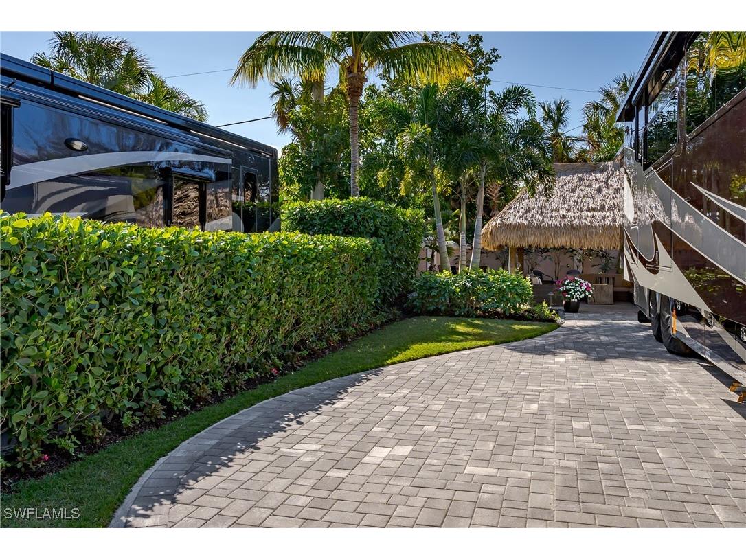 13467 Snook Circle Naples FL 34114 225004117 image18