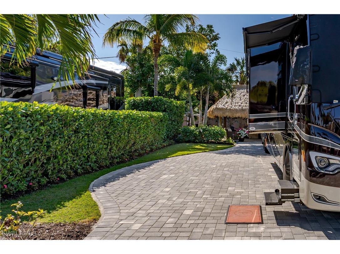 13467 Snook Circle Naples FL 34114 225004117 image19