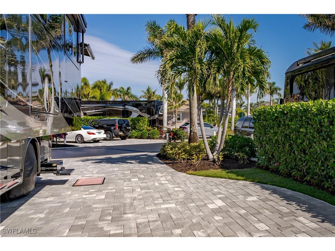 13467 Snook Circle Naples FL 34114 225004117 image23