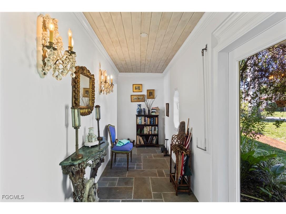 1348 Alcazar Avenue Fort Myers FL 33901 2026003051 image5