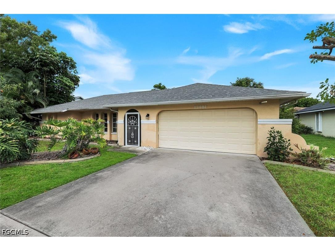 13481 Red Maple Circle North Fort Myers FL 33903 2026026281 image1