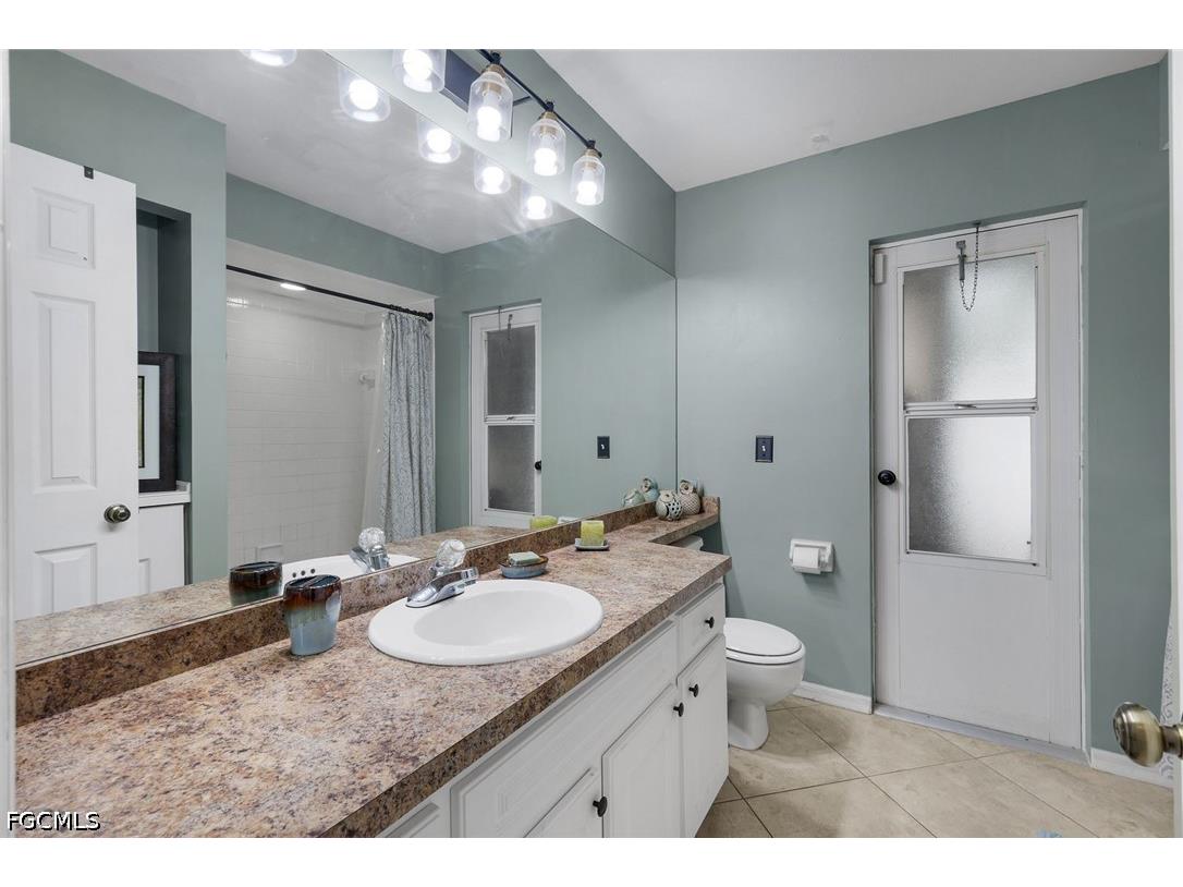 13481 Red Maple Circle North Fort Myers FL 33903 2026026281 image12