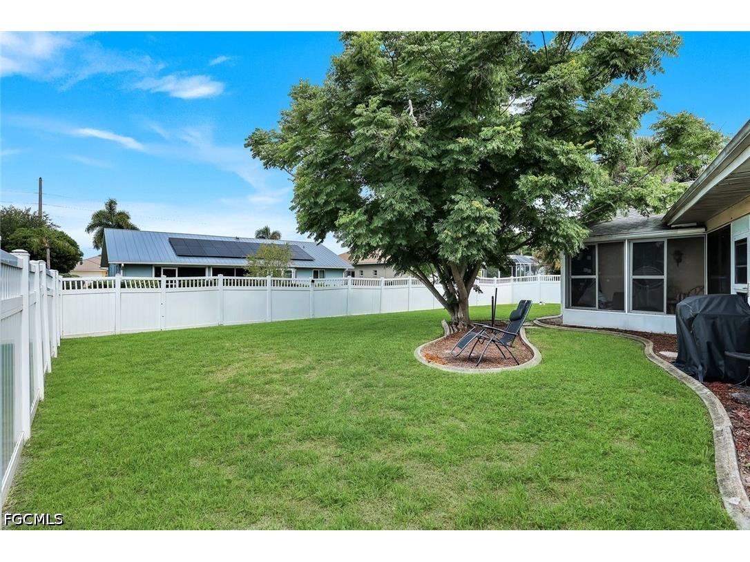 13481 Red Maple Circle North Fort Myers FL 33903 2026026281 image15