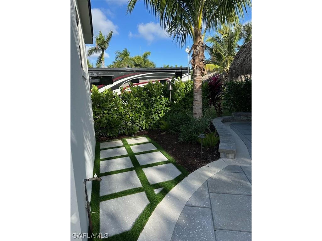 13495 Snook Circle Naples FL 34114 224008307 image16